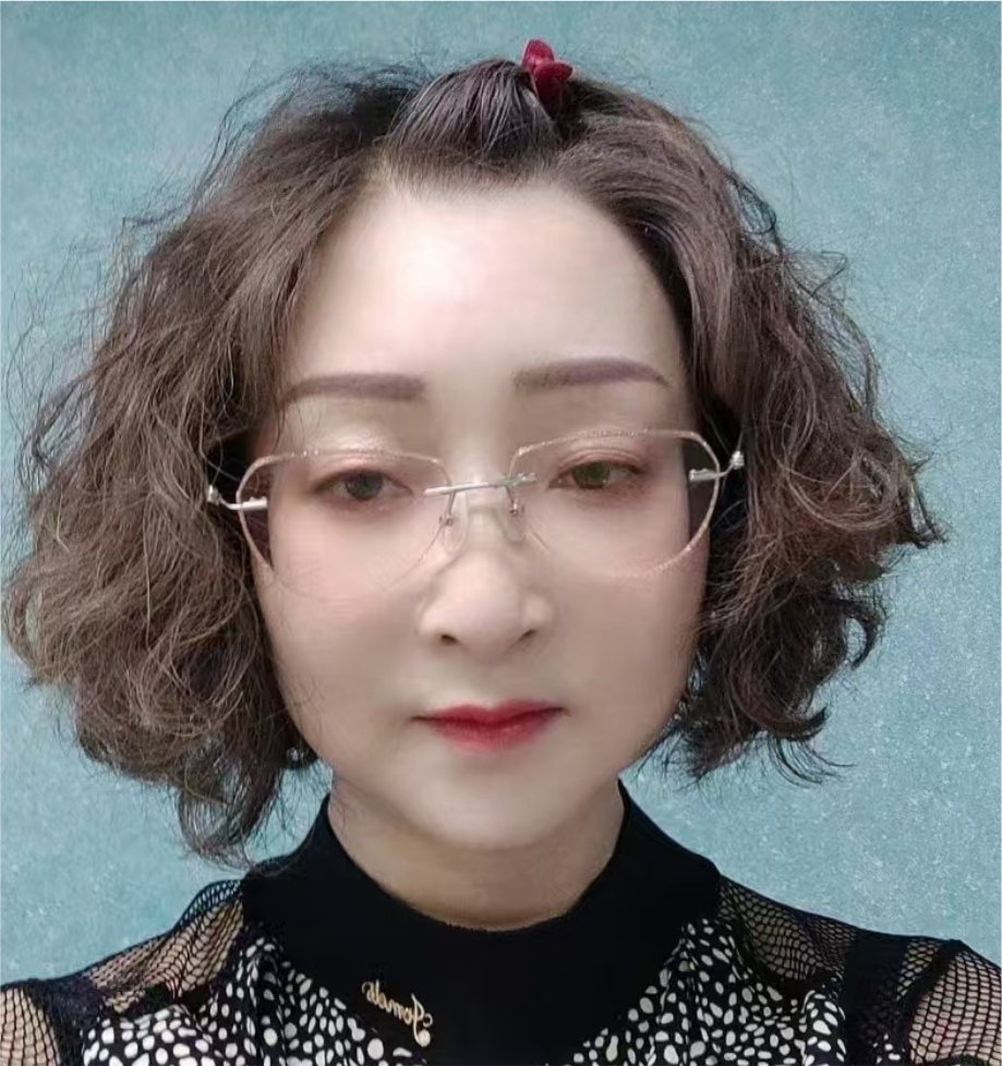 青海高級紋繡師---李虹萱